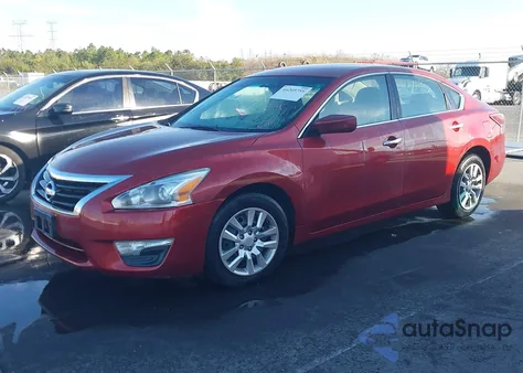 2014 Nissan Altima 2.5/2.5 S/2.5 Sl/2.5 Sv z USA, uszkodzony, nr VIN 1N4AL3AP1EC273047